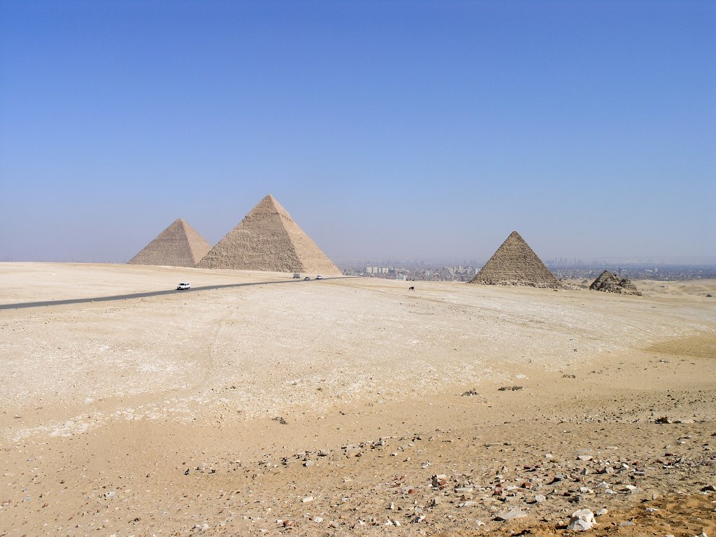 Pyramids of Giza 22